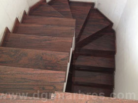 Granito Modelo Rojo Cardenal (Importación)