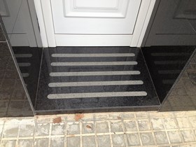 Granito Modelo Negro Angola (Importación)